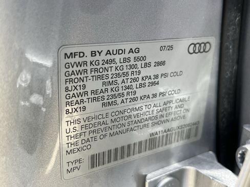 Certified 2025 Audi Q5 Premium w/ Convenience Package AWD/4WD image 37