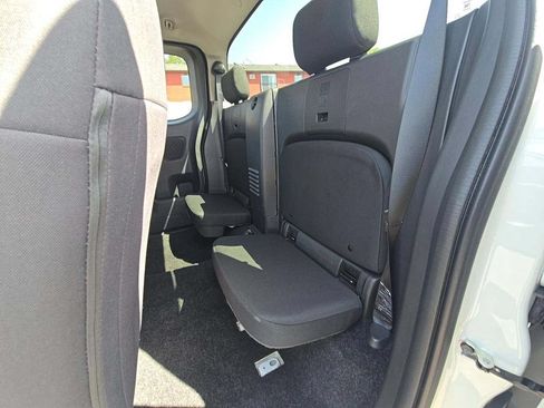 Used 2024 Nissan Frontier S w/ S Utility Package RWD image 9
