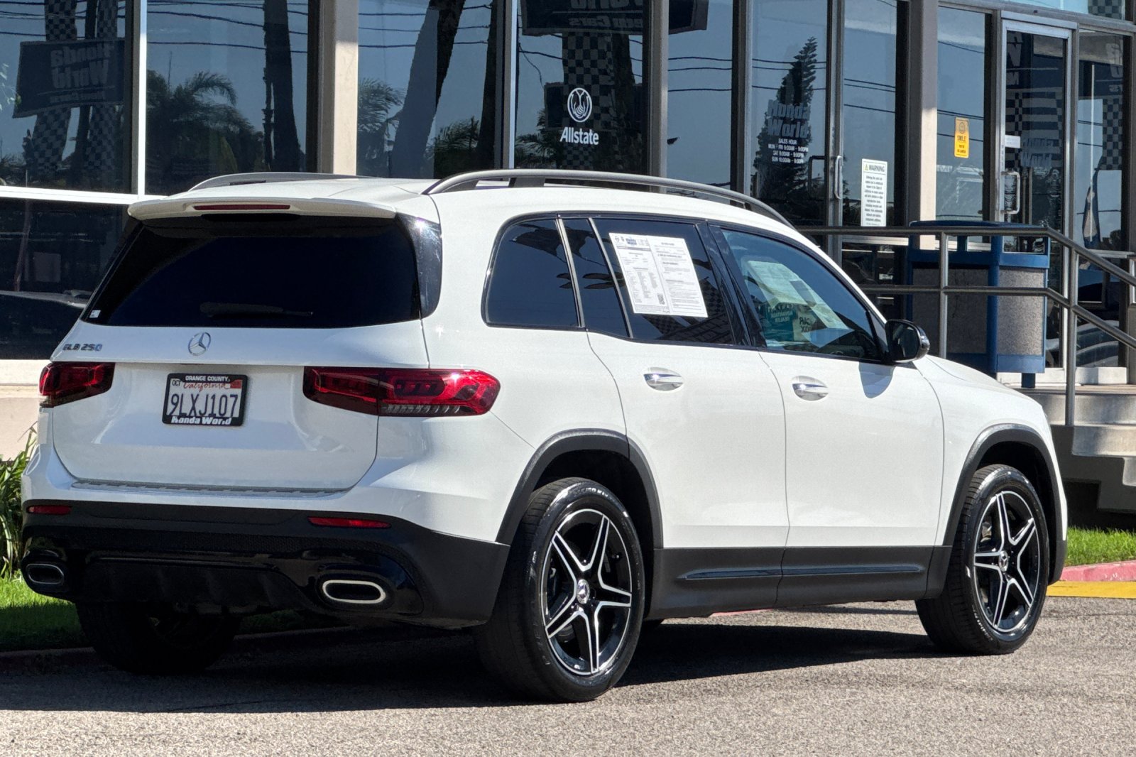 Used 2023 Mercedes-Benz GLB 250 image 4