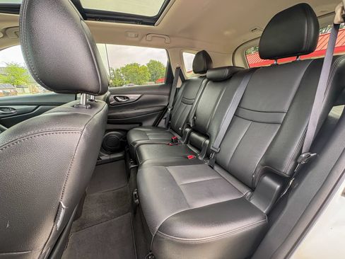 Used 2015 Nissan Rogue SL w/ SL Premium Package FWD image 26