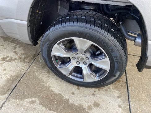 Used 2024 RAM 1500 Laramie image 29