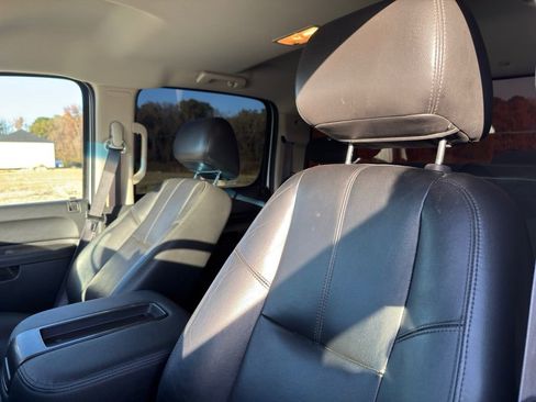 Used 2014 Chevrolet Silverado 2500 LT w/ Suspension Package, Off-Road image 15