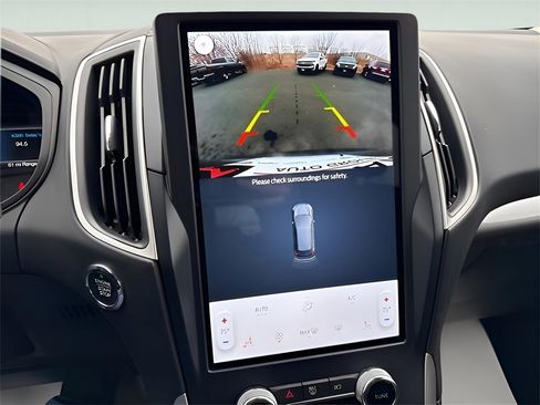 Used 2024 Ford Edge SEL image 27