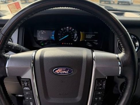Used 2017 Ford Expedition EL Platinum image 11