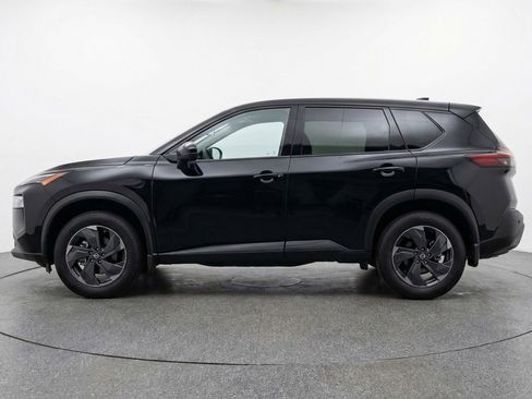 Used 2025 Nissan Rogue SV image 5