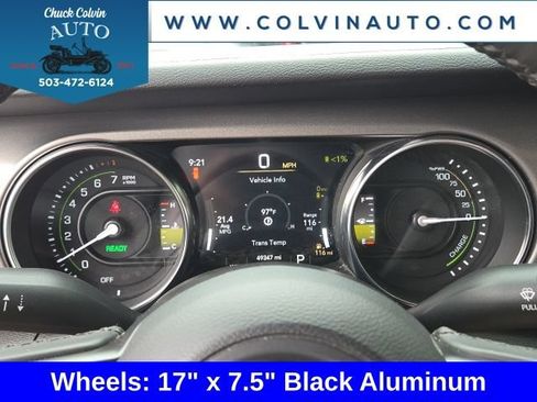 Used 2023 Jeep Wrangler Unlimited w/ Cold Weather Group AWD/4WD image 38