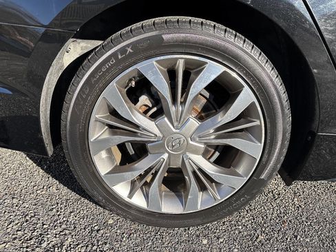 Used 2015 Hyundai Sonata Limited 2.0T image 40