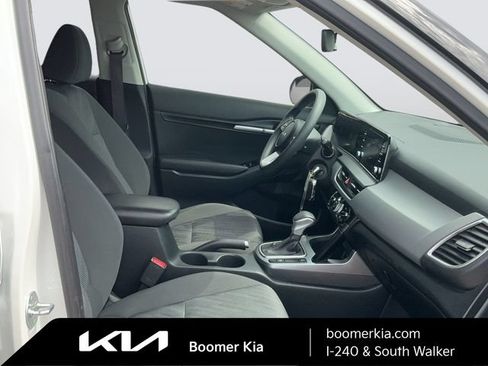Certified 2024 Kia Seltos LX AWD/4WD image 11