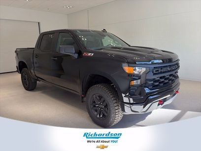 New 2026 Chevrolet Silverado 1500 Custom Trail Boss w/ LPO, Dark Essentials Package