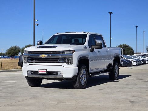 Used 2020 Chevrolet Silverado 2500 High Country w/ Z71 Off-Road Package image 2