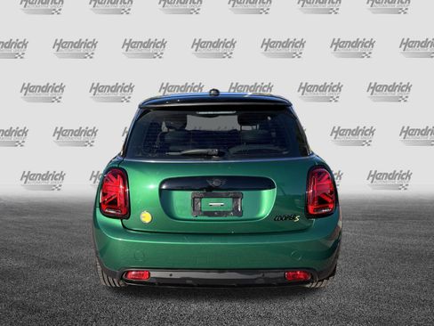 Certified 2023 MINI Cooper SE image 9