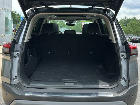 Certified 2023 Nissan Rogue SV w/ SV Premium B Package AWD/4WD image 6