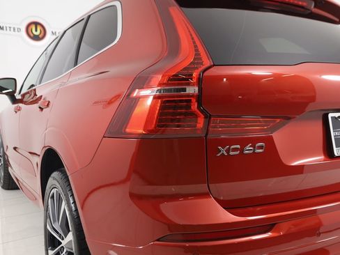 Used 2022 Volvo XC60 B5 Momentum image 25
