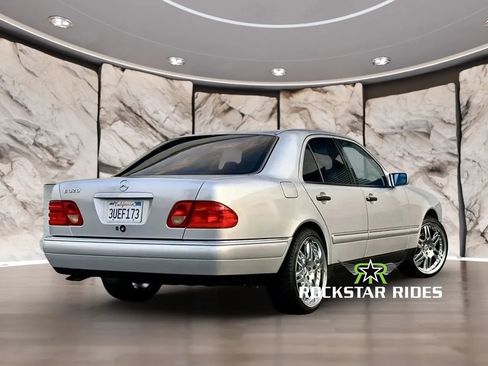 Used 1997 Mercedes-Benz E 320 Sedan image 4