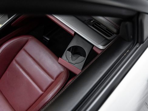 Certified 2022 Porsche 911 Carrera image 38