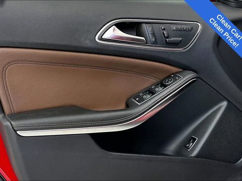 Used 2015 Mercedes-Benz GLA 250 4MATIC image 23