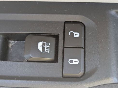 Used 2025 Jeep Compass Limited AWD/4WD image 32