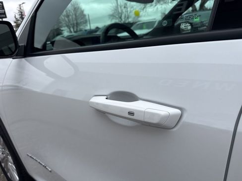 Certified 2024 GMC Acadia Elevation w/ Luxury Package image 10