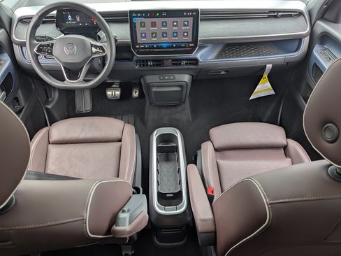 Used 2025 Volkswagen ID. Buzz Pro S Plus RWD image 24