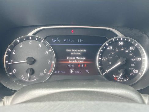 Used 2024 Nissan Frontier SV w/ SV Convenience Package RWD image 12
