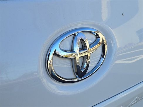 Used 2014 Toyota Sienna Limited image 34