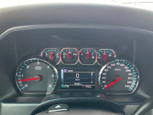 Used 2018 Chevrolet Silverado 1500 LT w/ All Star Edition AWD/4WD image 4