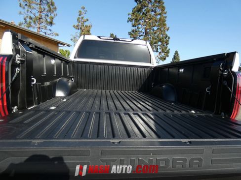 Used 2024 Toyota Tundra Platinum AWD/4WD image 24