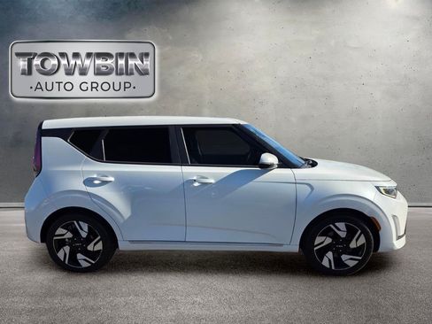 Used 2023 Kia Soul GT-Line w/ GT-Line Technology Package FWD image 3