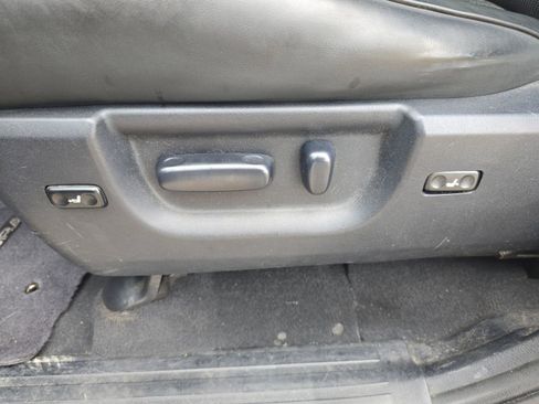 Used 2012 Toyota Tundra Limited image 12