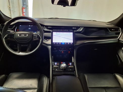 Used 2023 Jeep Grand Cherokee L Overland w/ Luxury Tech Group IV image 11