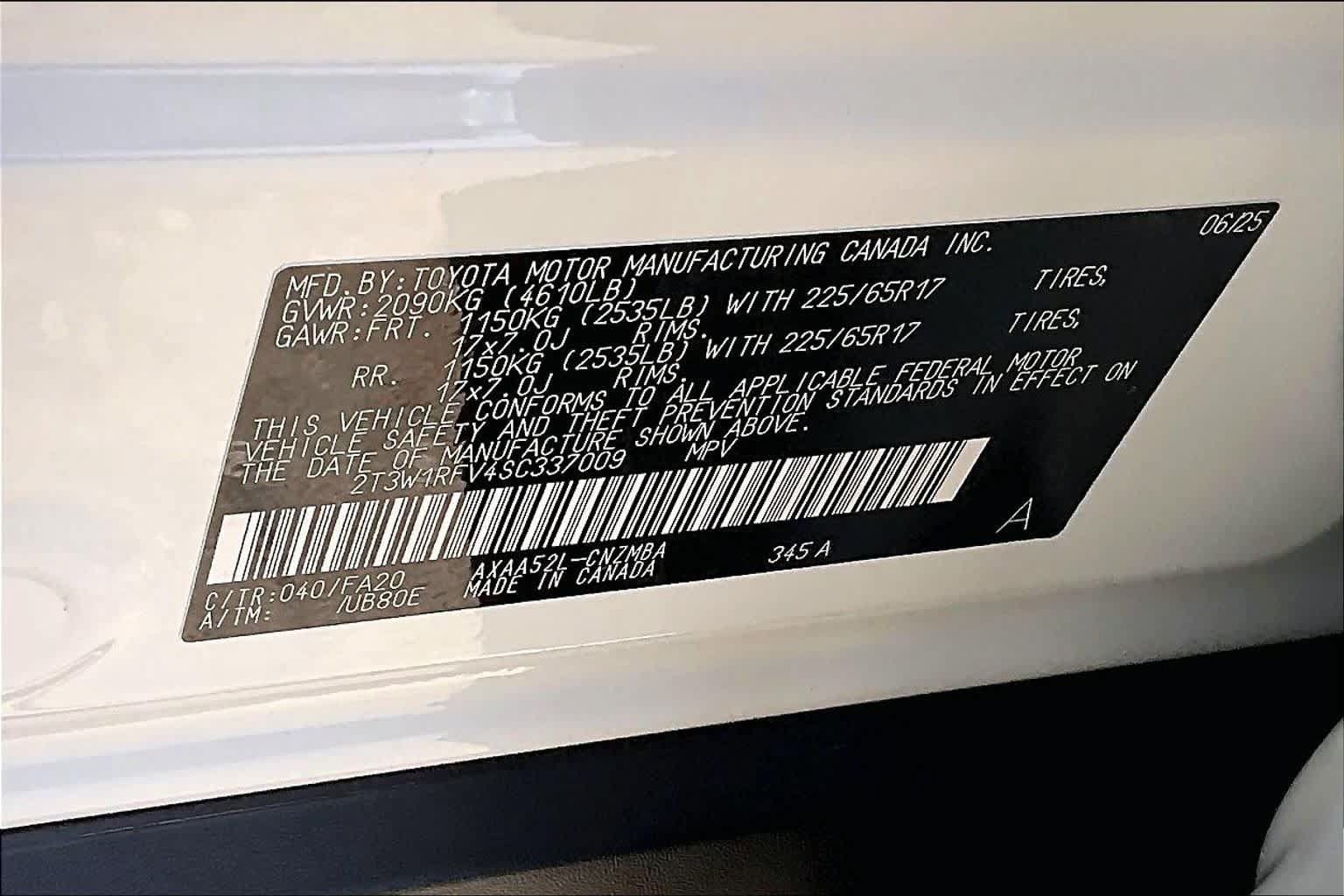 Used 2025 Toyota RAV4 XLE FWD image 34