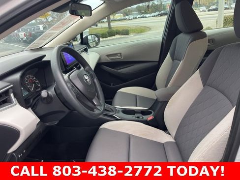 Used 2023 Toyota Corolla LE image 7