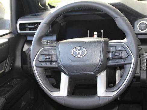 New 2026 Toyota 4Runner Limited AWD/4WD image 30