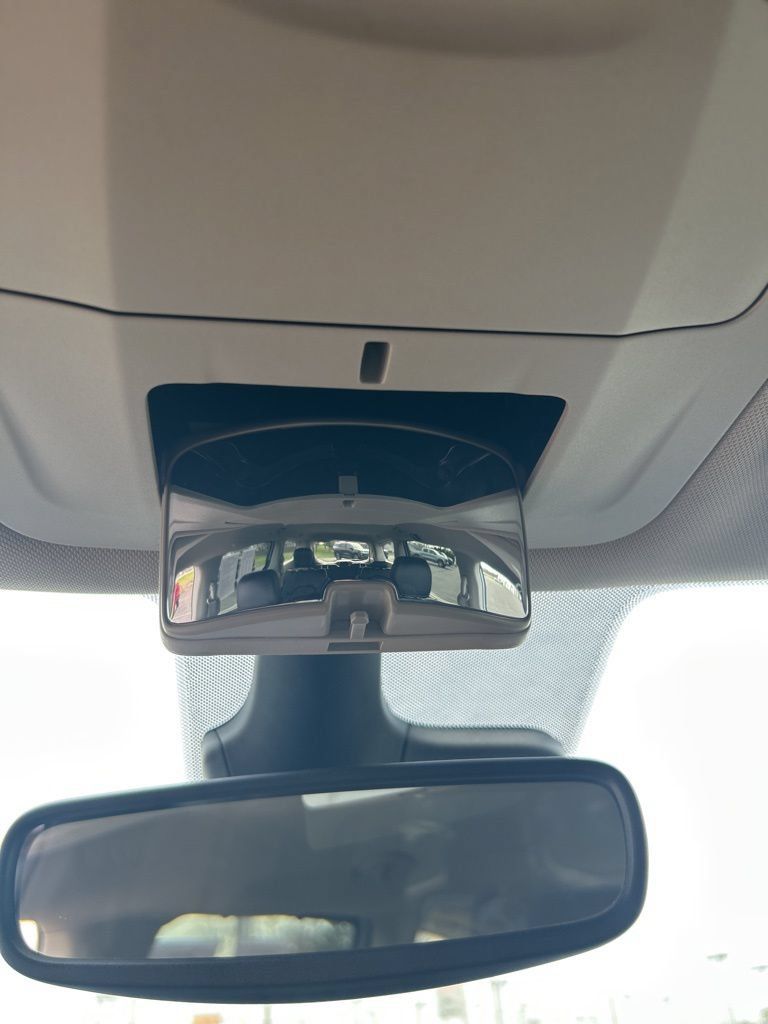 Used 2023 Chrysler Pacifica Touring-L FWD image 49