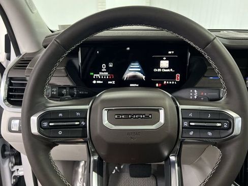 Certified 2025 GMC Acadia Denali AWD/4WD image 11