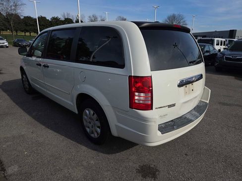 Used 2008 Chrysler Town & Country LX w/ Entertainment Group #1 image 7
