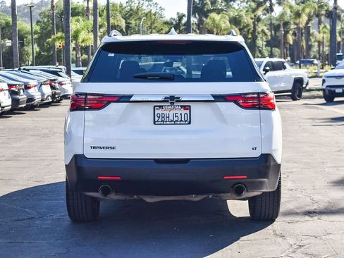 Used 2022 Chevrolet Traverse LT image 5