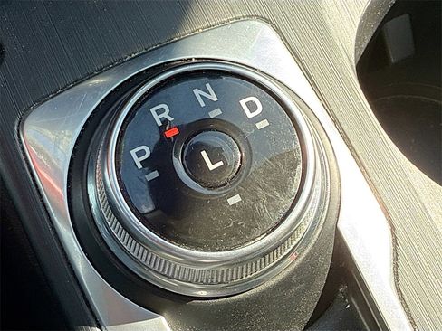 Used 2022 Ford Escape S image 17