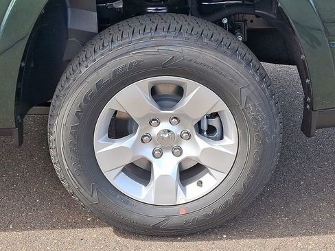 New 2026 RAM 1500 4x4 Crew Cab image 6