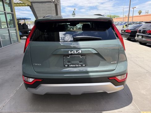 Used 2023 Kia Niro EX w/ EX Cold Weather Package FWD image 13