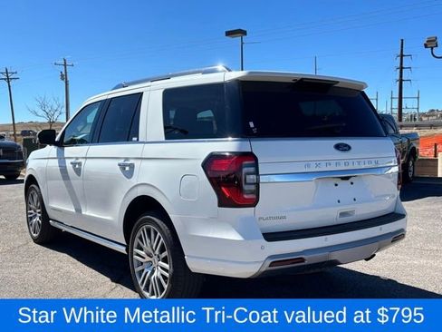 Used 2022 Ford Expedition Platinum image 3