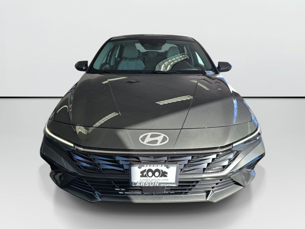 New 2026 Hyundai Elantra Limited FWD image 9