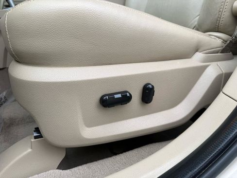 Used 2006 Ford Five Hundred Limited FWD image 31