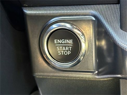 Used 2024 Ford F150 Lariat w/ FX4 Off-Road Package image 15