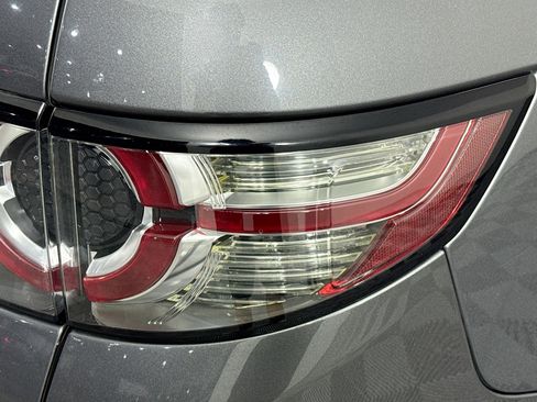 Used 2016 Land Rover Discovery Sport HSE AWD/4WD image 33