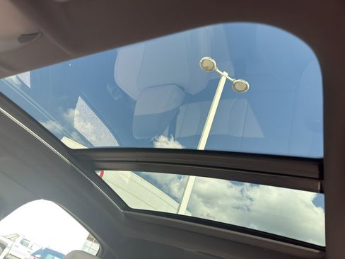 Used 2025 BMW M235i xDrive w/ Premium Package image 22