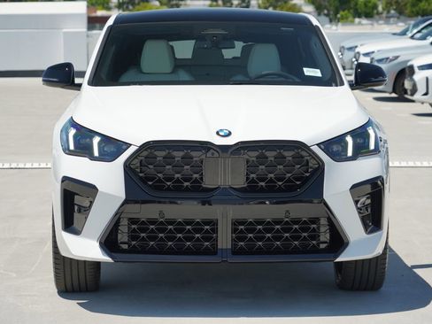 New 2026 BMW X2 xDrive28i w/ Technology Package AWD/4WD image 2