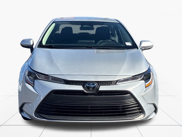 Used 2026 Toyota Corolla LE FWD image 9