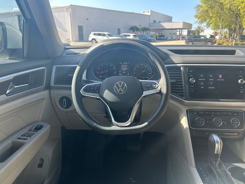 Used 2021 Volkswagen Atlas SE w/ Panoramic Sunroof Package image 49
