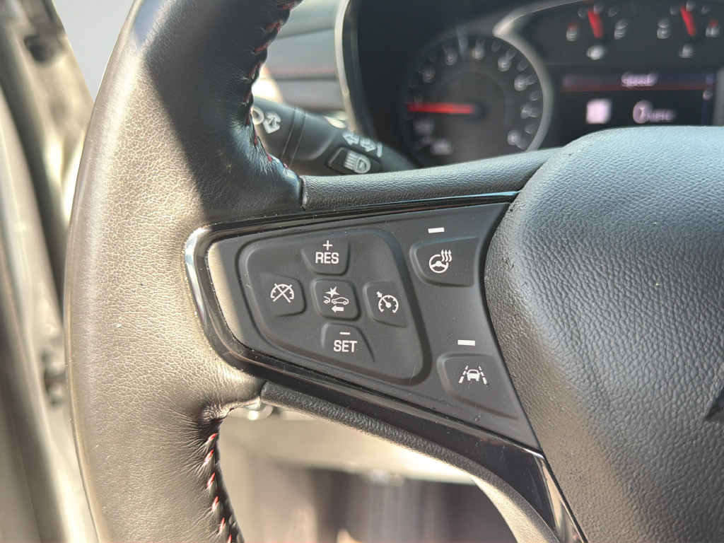 Used 2022 Chevrolet Equinox RS w/ RS Leather Package FWD image 36